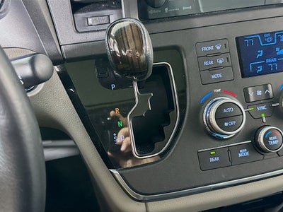 2017 Toyota Sienna XLE Premium 7 Passenger