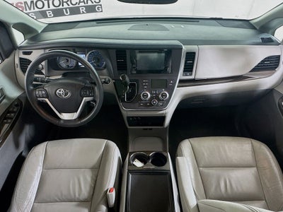2017 Toyota Sienna XLE Premium 7 Passenger
