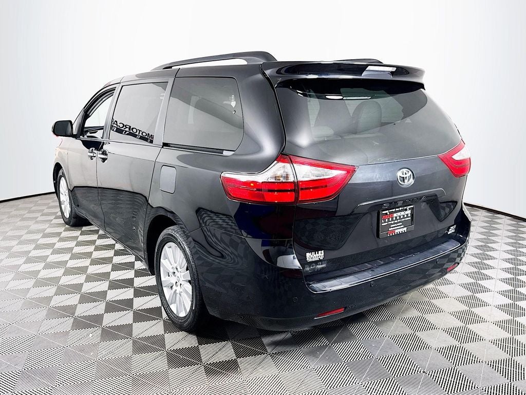 2017 Toyota Sienna XLE Premium 7 Passenger