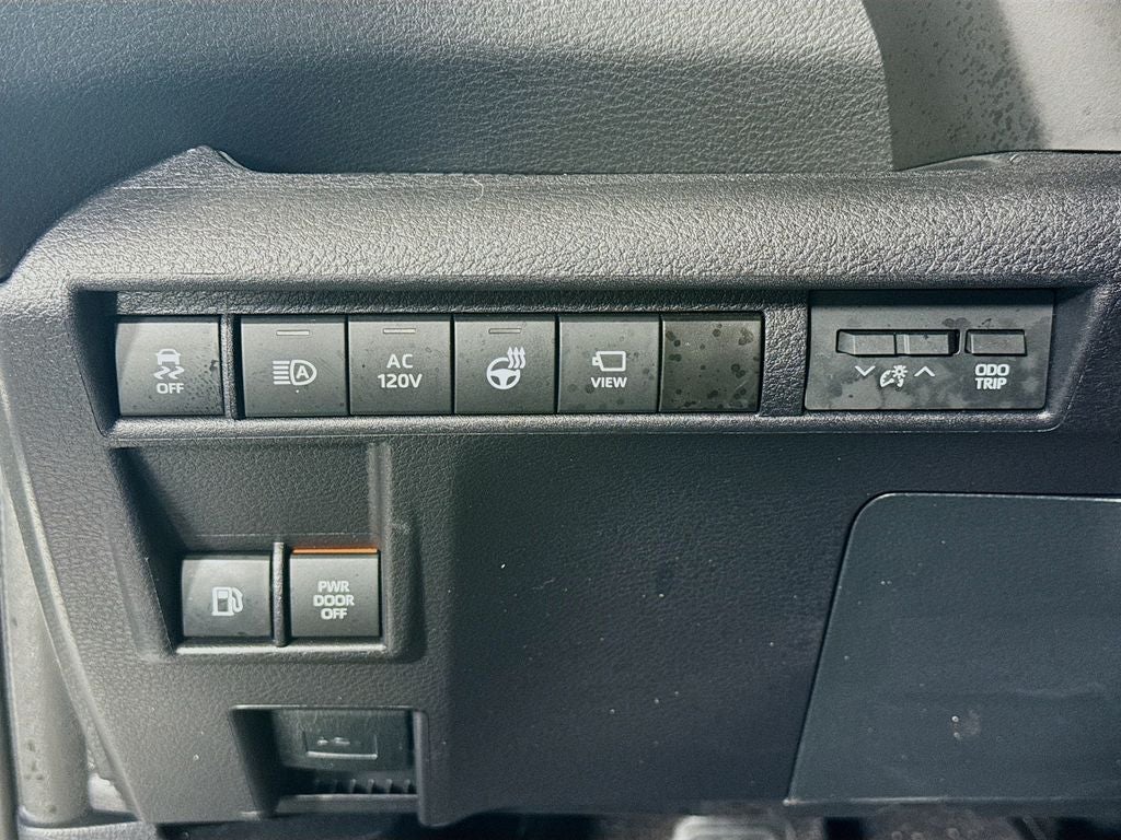 2025 Toyota Sienna Platinum-Hybrid 7 Passenger