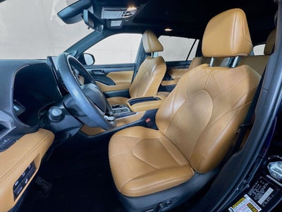 2023 Toyota Highlander Platinum