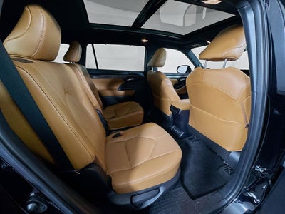 2023 Toyota Highlander Platinum