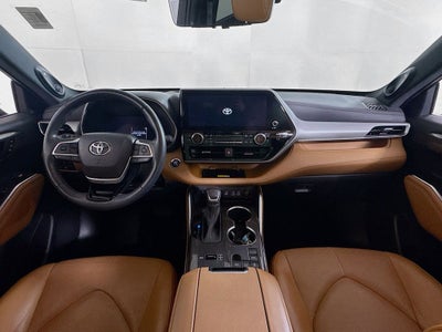 2023 Toyota Highlander Platinum