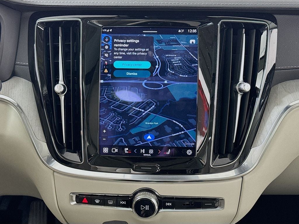 2024 Volvo S60 Recharge Plug-In Hybrid Ultimate