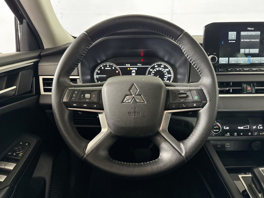 2023 Mitsubishi Outlander SE