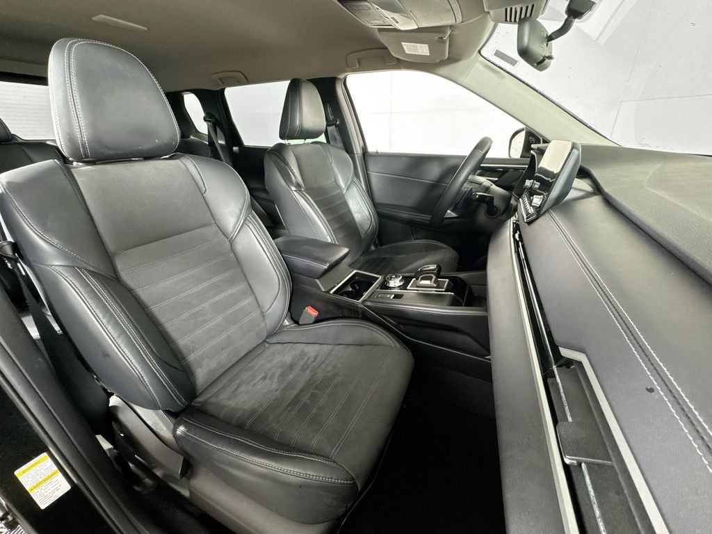 2023 Mitsubishi Outlander SE