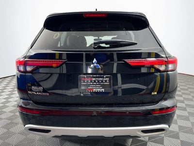2023 Mitsubishi Outlander SE