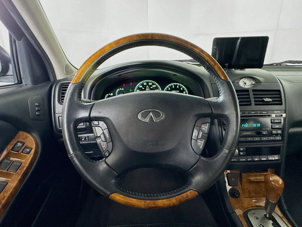 2004 INFINITI I35 Luxury
