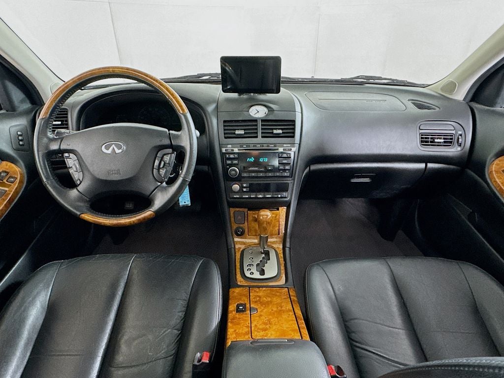 2004 INFINITI I35 Luxury