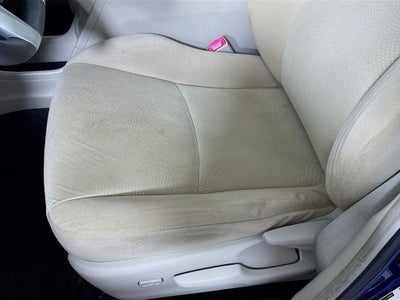 2014 Toyota Prius v Two