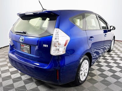 2014 Toyota Prius v Two