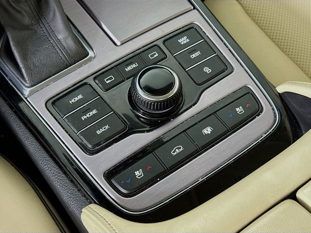 2016 Hyundai Equus Signature