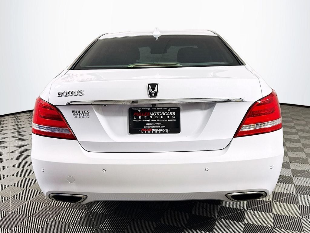 2016 Hyundai Equus Signature