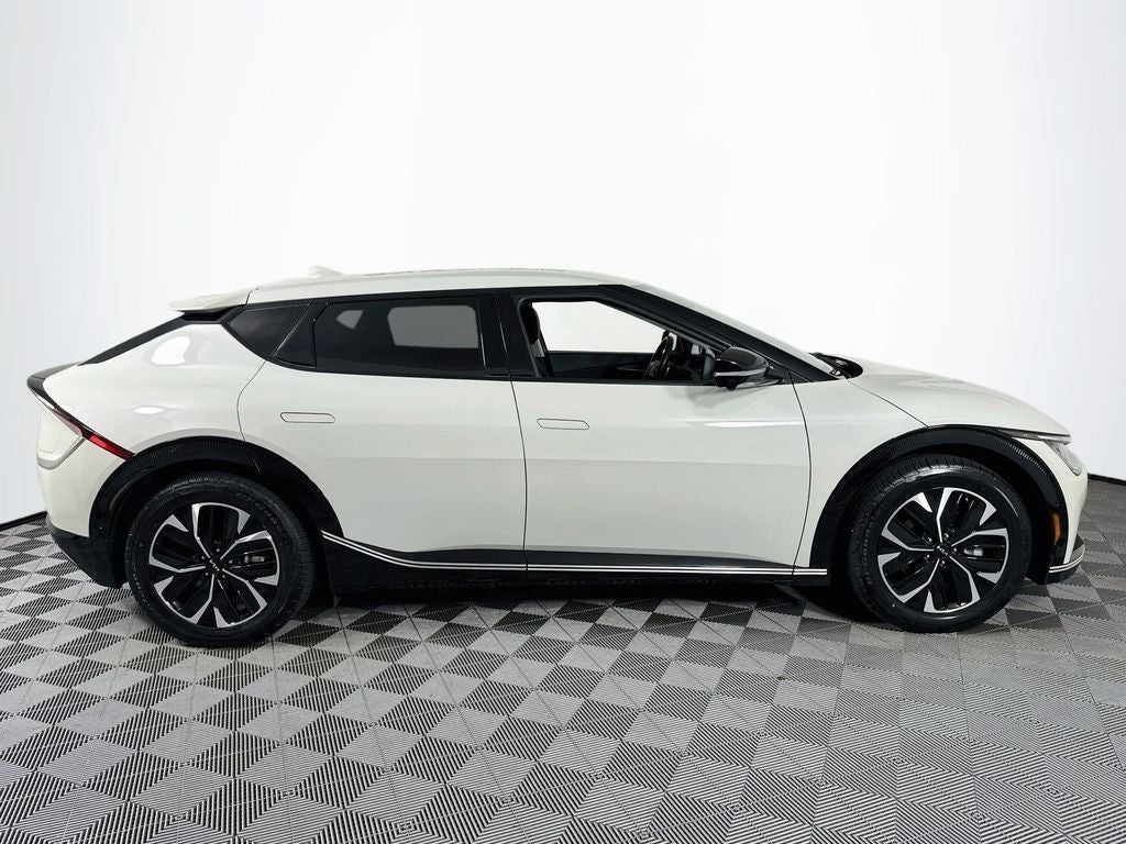 2023 Kia EV6 Wind