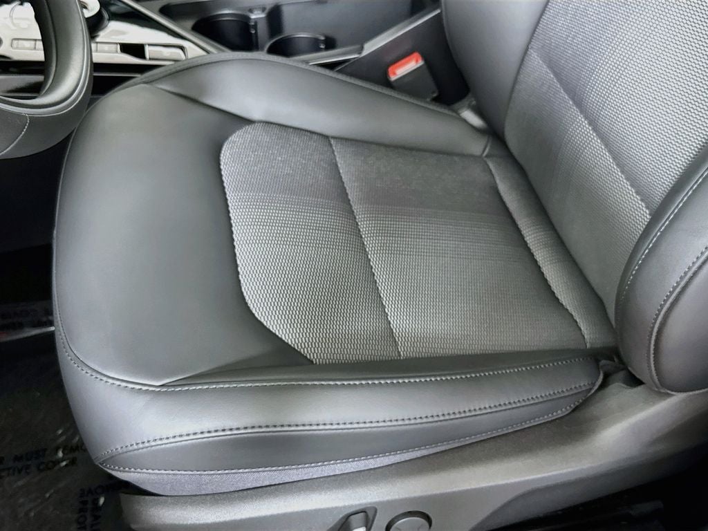 2025 Kia Niro Plug-In Hybrid EX Cold Weather Pack