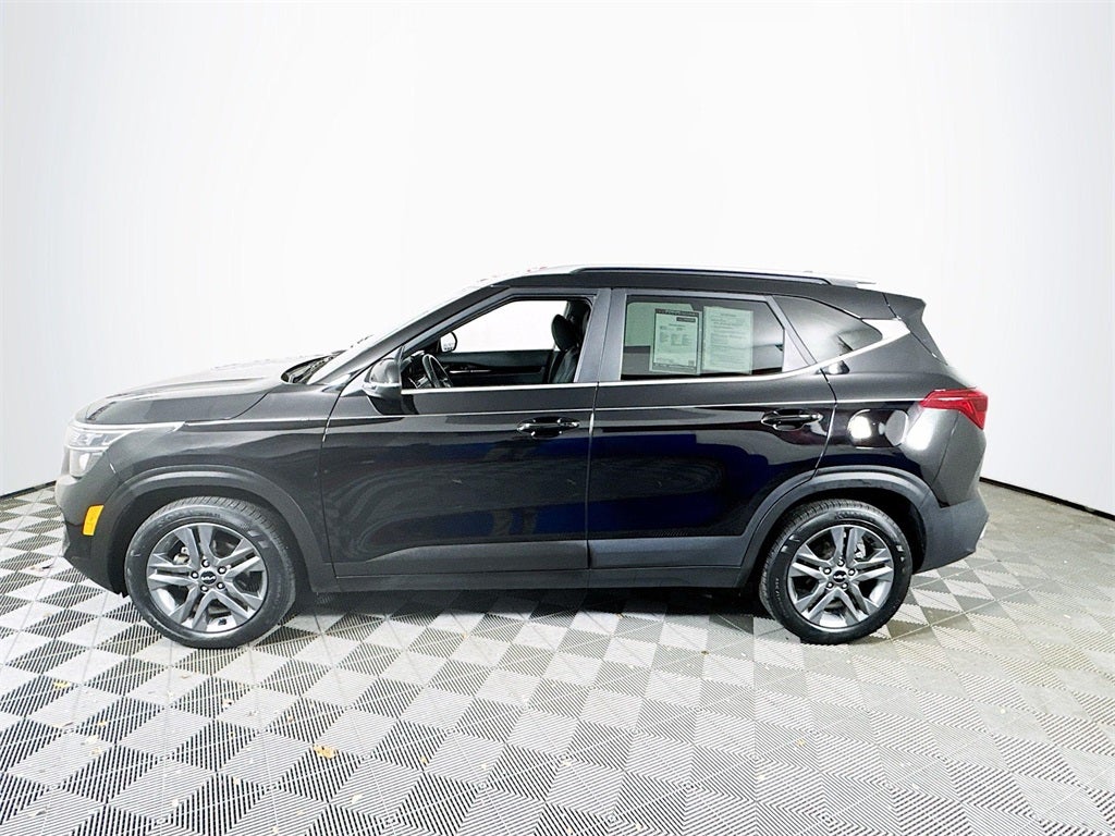 2023 Kia Seltos S