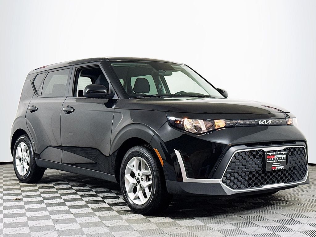 2023 Kia Soul LX Technology Pack