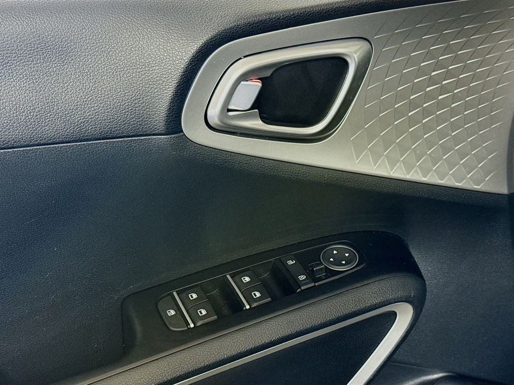 2023 Kia Soul LX Technology Pack