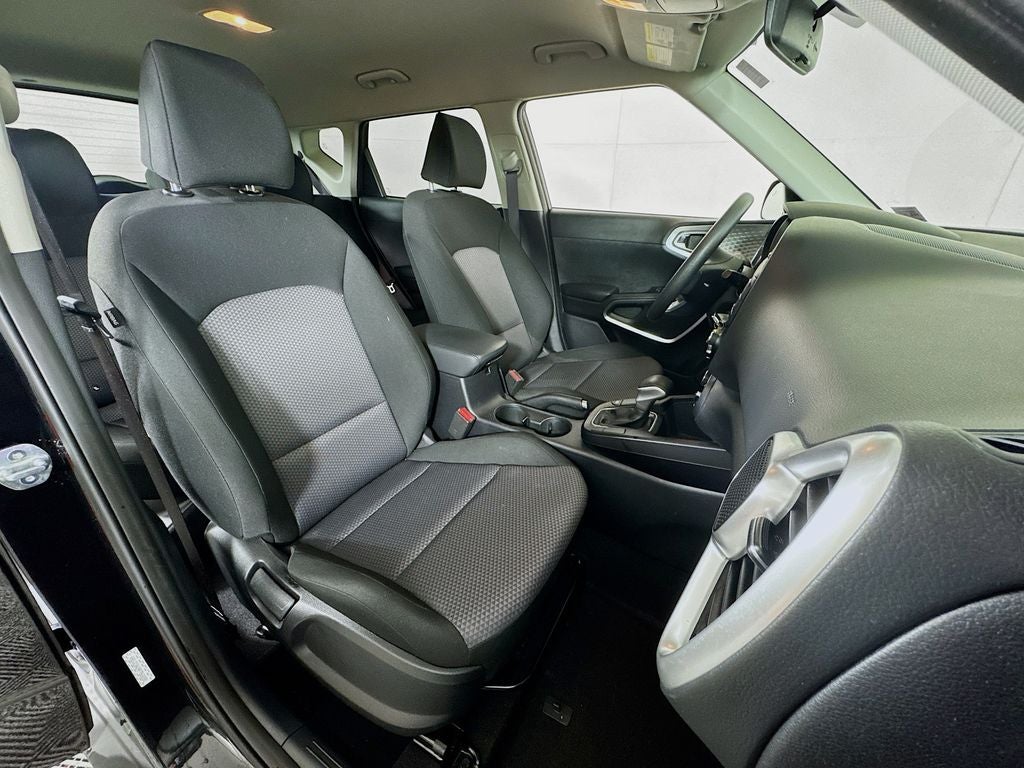2023 Kia Soul LX Technology Pack