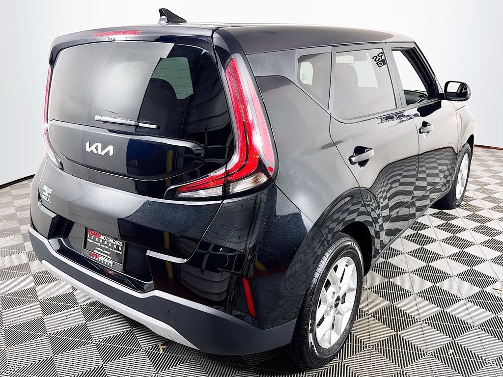 2023 Kia Soul LX Technology Pack