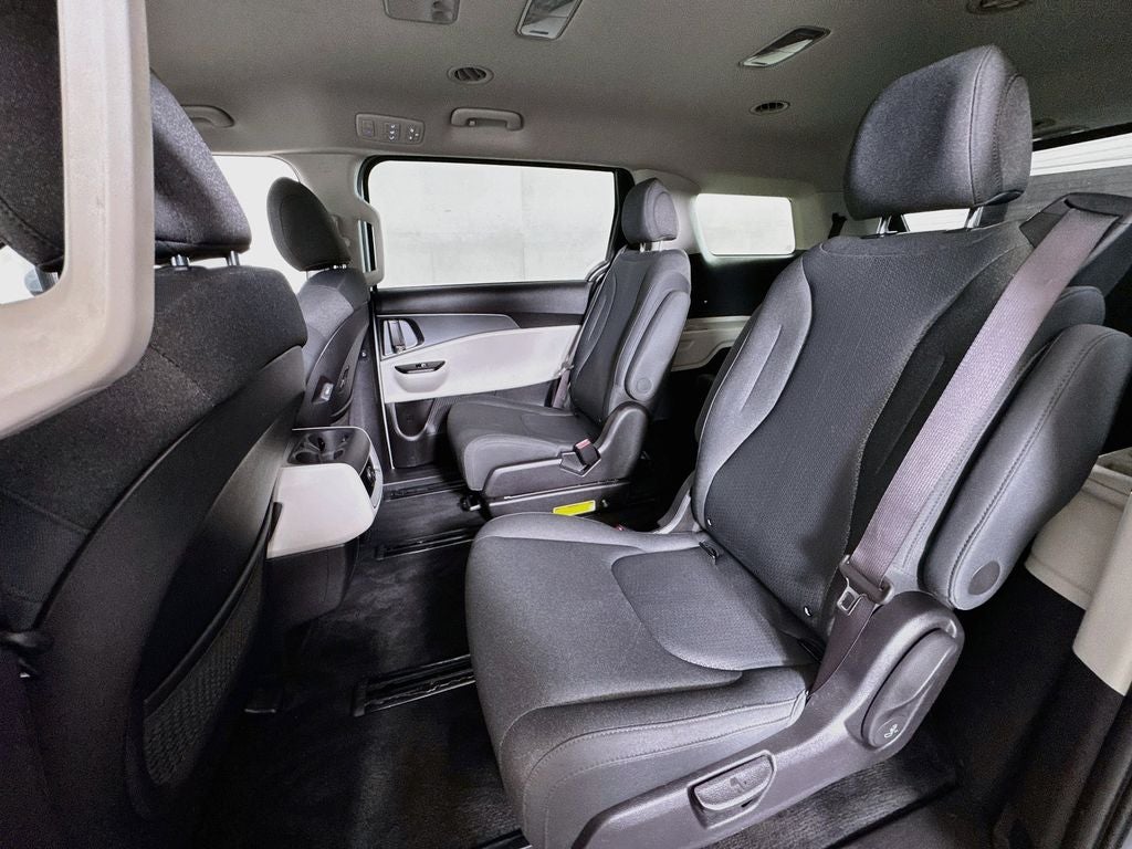2023 Kia Carnival MPV LX