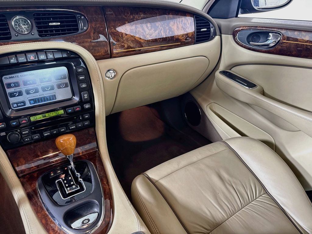 2005 Jaguar XJ Vanden Plas