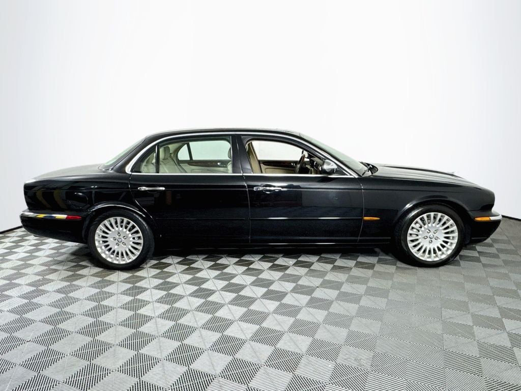 2005 Jaguar XJ Vanden Plas