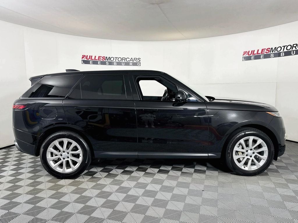 2025 Land Rover Range Rover Sport SE