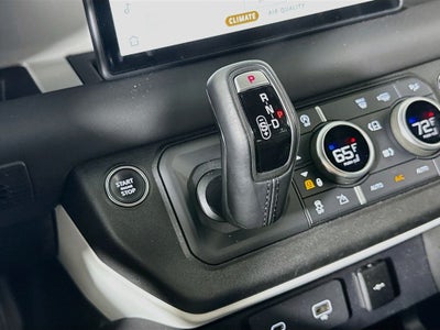2024 Land Rover Defender X-Dynamic SE