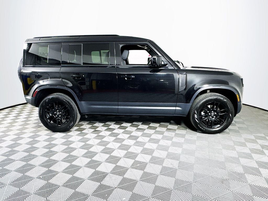 2025 Land Rover Defender S