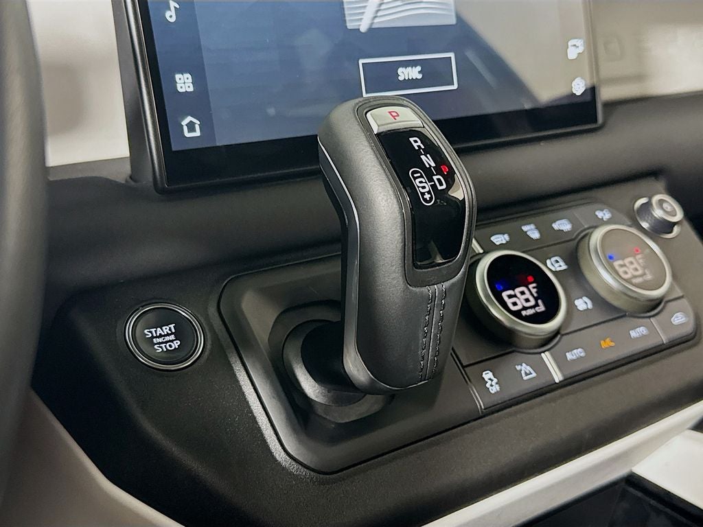 2025 Land Rover Defender S