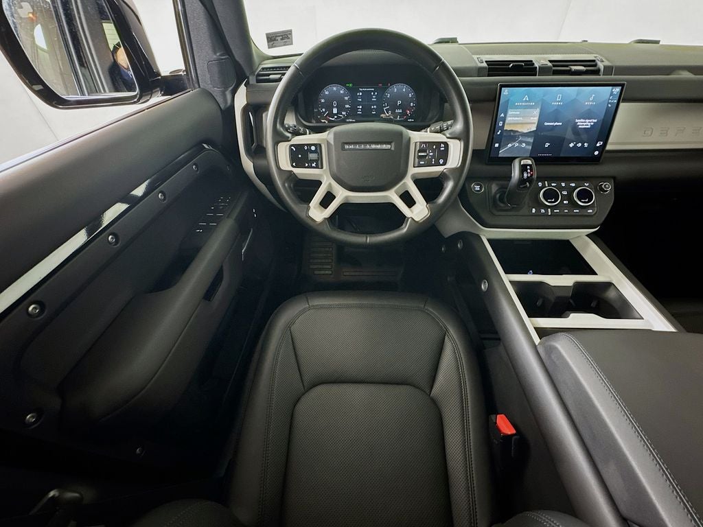 2025 Land Rover Defender S