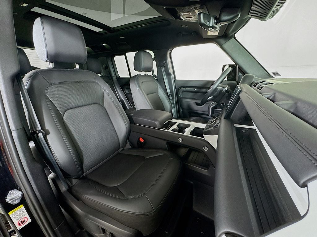 2025 Land Rover Defender S