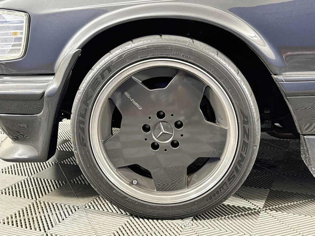 1989 Mercedes-Benz 500-Class 560 SEC