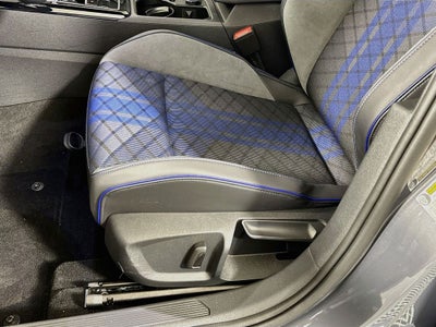 2026 Volkswagen Golf R 2.0T