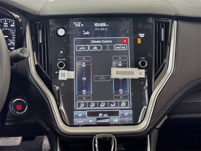 2025 Subaru LEGACY Premium