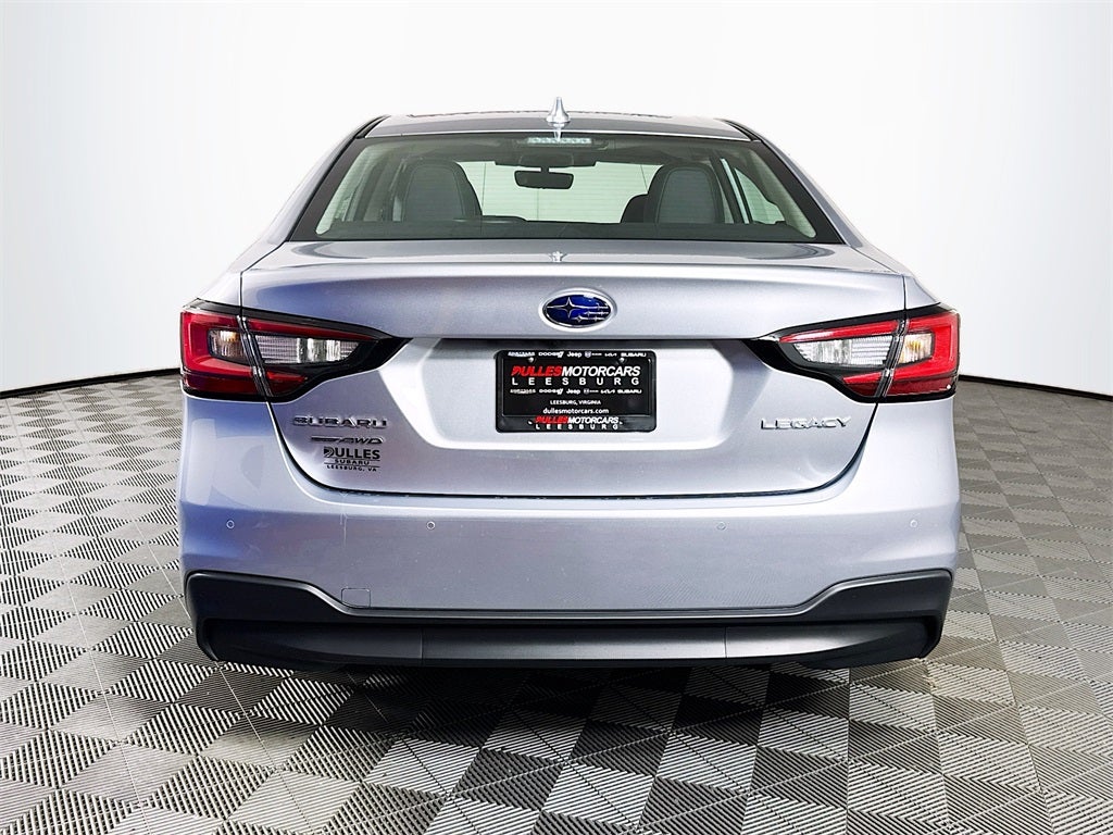 2025 Subaru LEGACY Limited