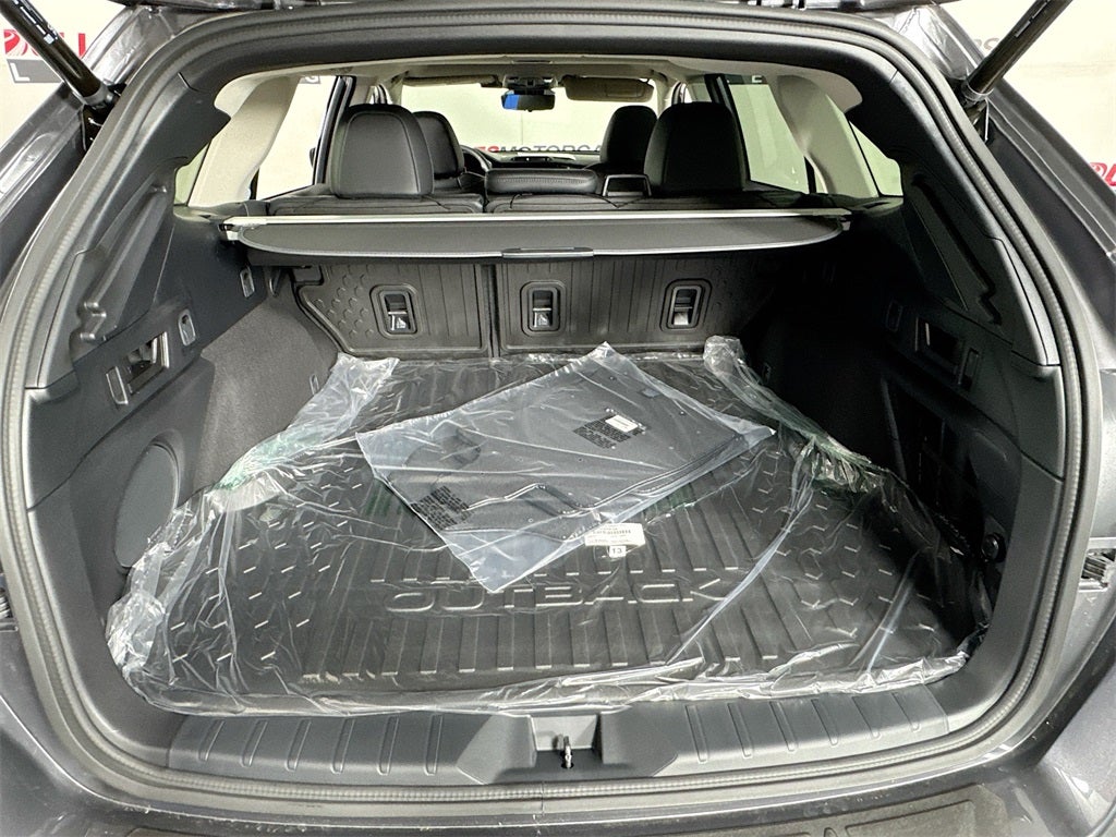 2025 Subaru OUTBACK Touring
