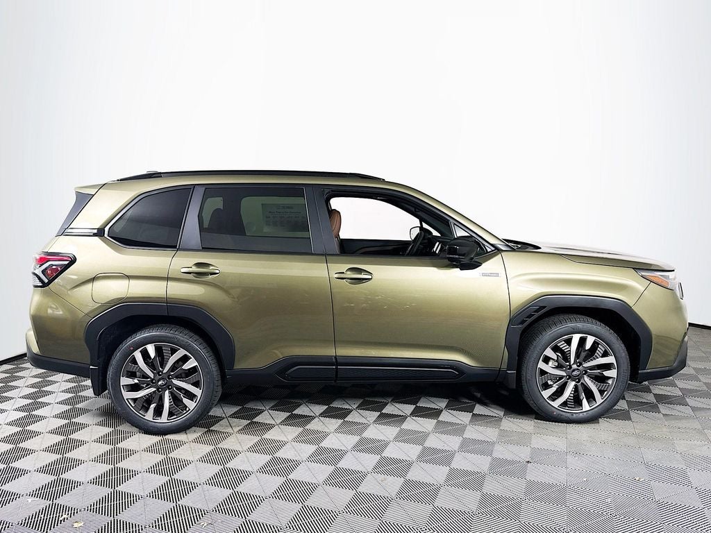 2026 Subaru FORESTER Touring Hybrid