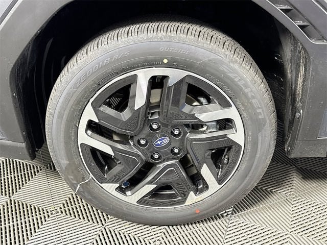 2025 Subaru FORESTER Limited