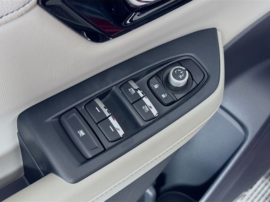 2025 Subaru FORESTER Limited Hybrid