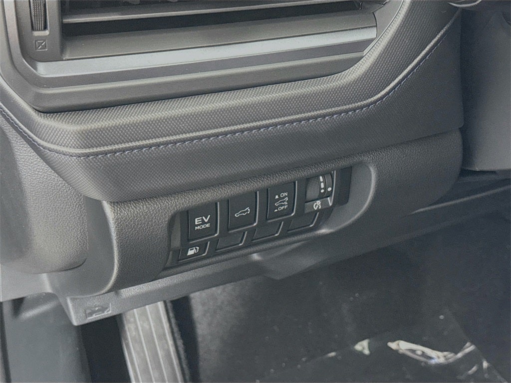 2025 Subaru FORESTER Limited Hybrid