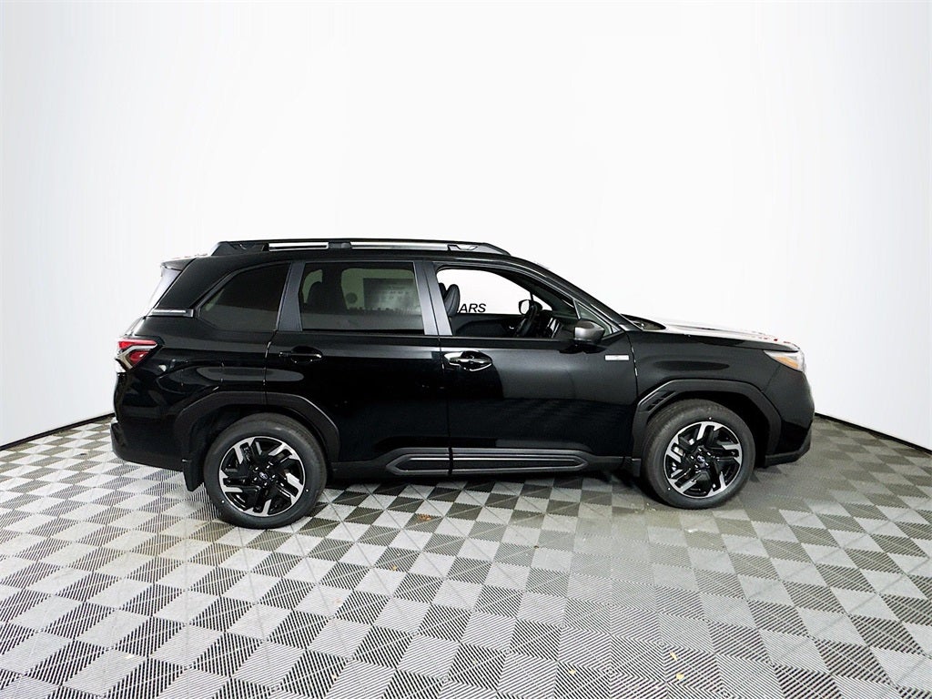 2025 Subaru FORESTER Limited Hybrid