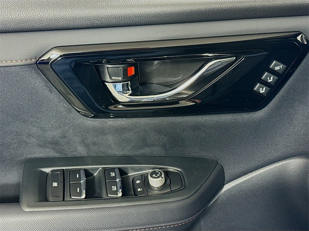 2025 Subaru FORESTER Touring Hybrid