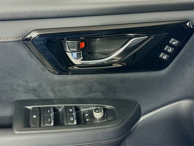 2025 Subaru FORESTER Touring Hybrid