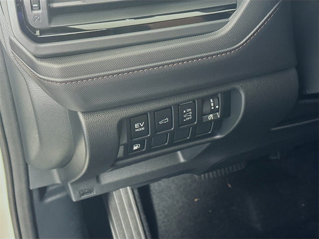 2025 Subaru FORESTER Touring Hybrid