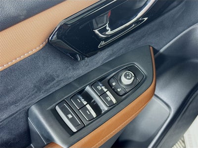 2025 Subaru FORESTER Touring Hybrid