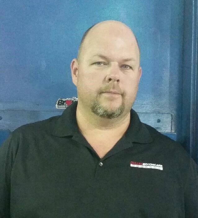 Service Advisor Scott Pugh